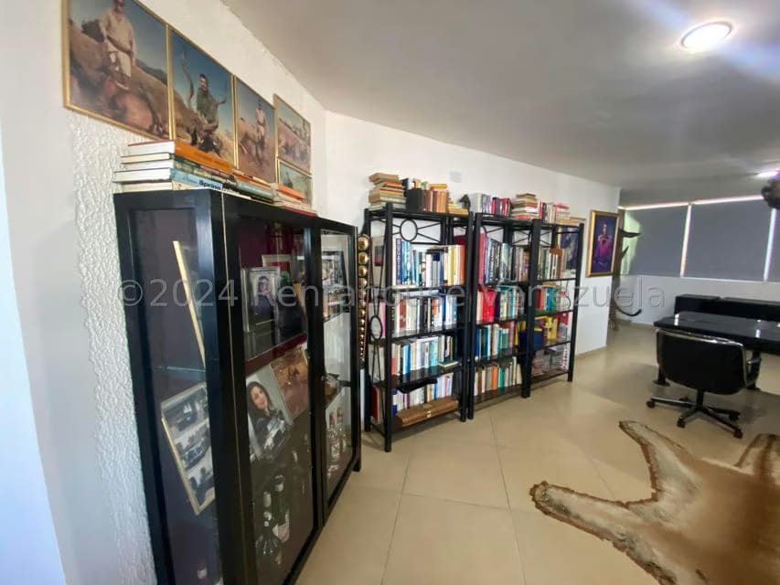 Apartamento (1 Nivel) en Venta en Avenida Bolivar, Nueva Esparta - 17