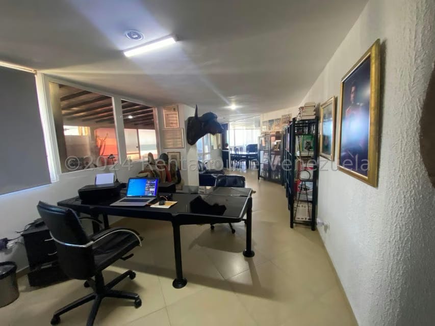 Apartamento (1 Nivel) en Venta en Avenida Bolivar, Nueva Esparta - 19