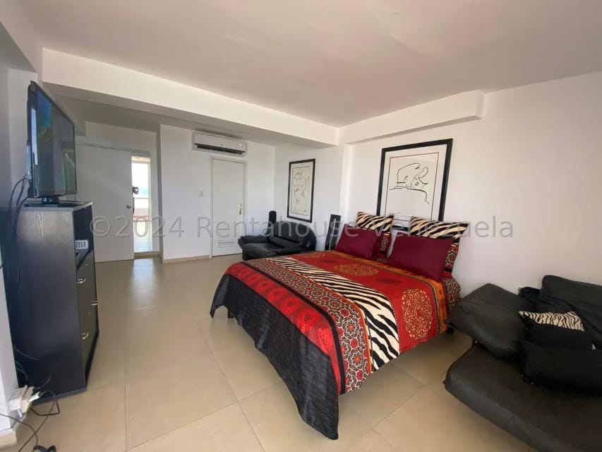 Apartamento (1 Nivel) en Venta en Avenida Bolivar, Nueva Esparta - 25