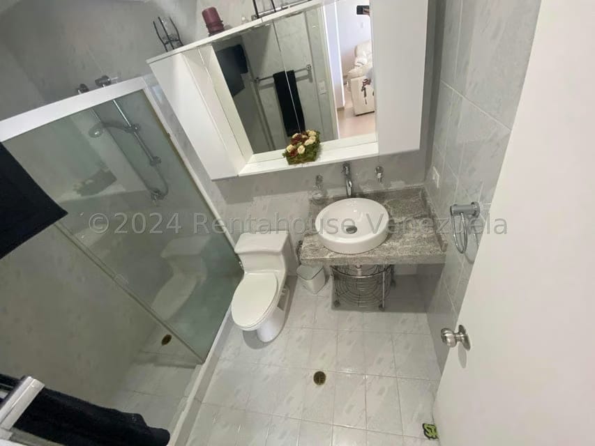 Apartamento (1 Nivel) en Venta en Avenida Bolivar, Nueva Esparta - 35