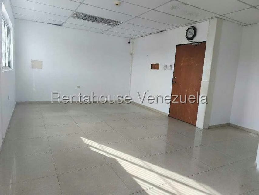 Comercial (Local Comercial) en Venta en 18 de Octubre, Zulia - 11