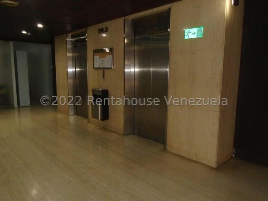 Comercial (Oficina) en Venta en Chuao, Distrito Metropolitano - 4