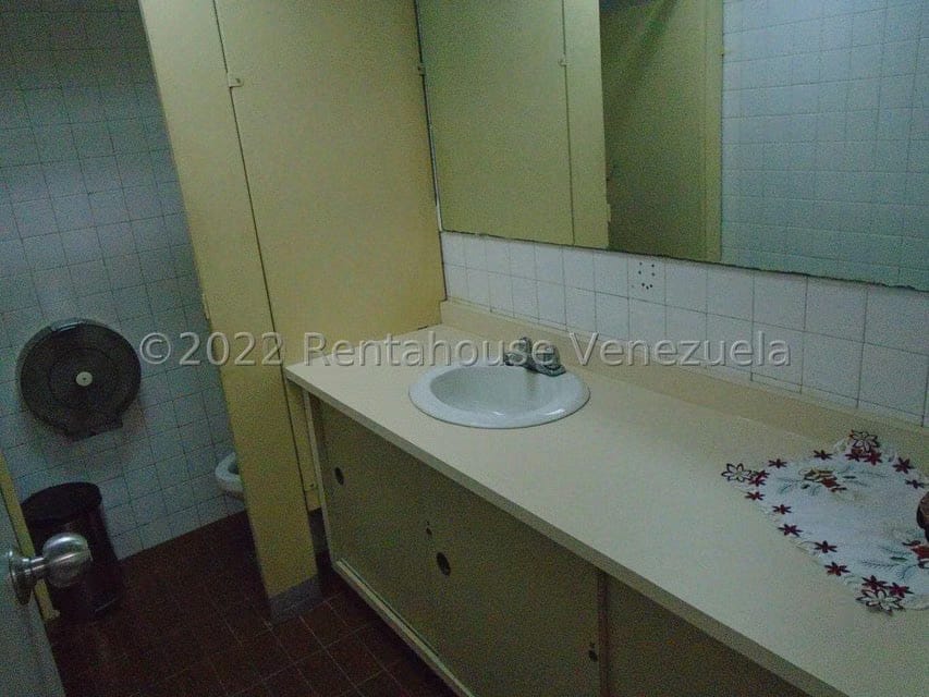 Comercial (Oficina) en Venta en Chuao, Distrito Metropolitano - 32