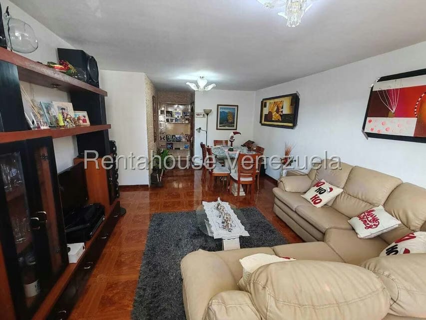 Apartamento (1 Nivel) en Venta en El Valle, Distrito Metropolitano - 7