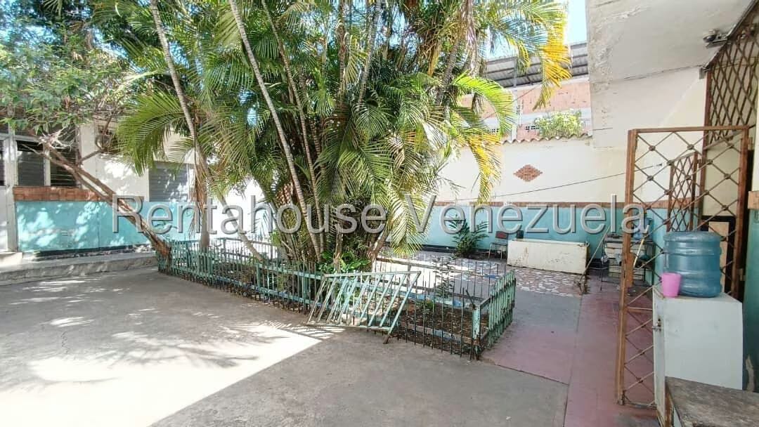 Comercial (Edificio) en Venta en Centro, Lara - 25