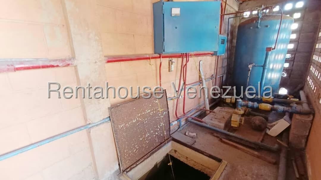 Comercial (Edificio) en Venta en Centro, Lara - 31