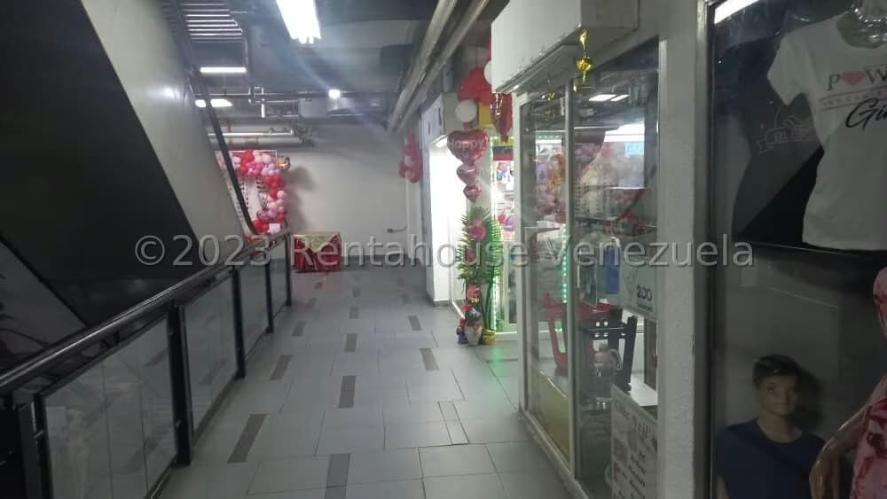 Comercial (Local Comercial) en Venta en Caricuao, Distrito Metropolitano - 14