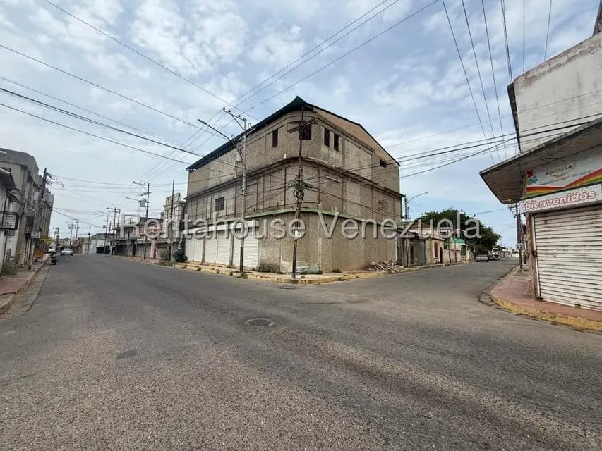 Comercial (Local Comercial) en Venta en Casco Central, Zulia - 10