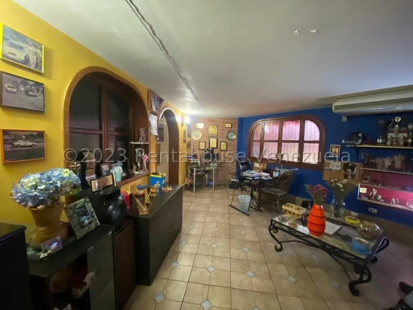 Casa (Colonial) en Venta en Flor Amarillo, Carabobo - 12