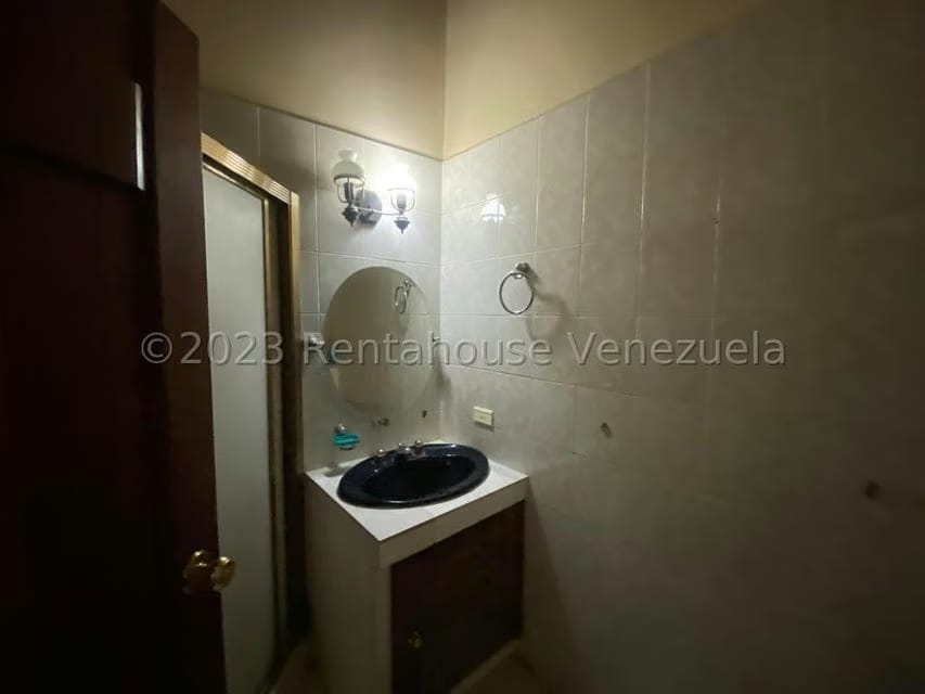 Casa (Colonial) en Venta en Flor Amarillo, Carabobo - 15