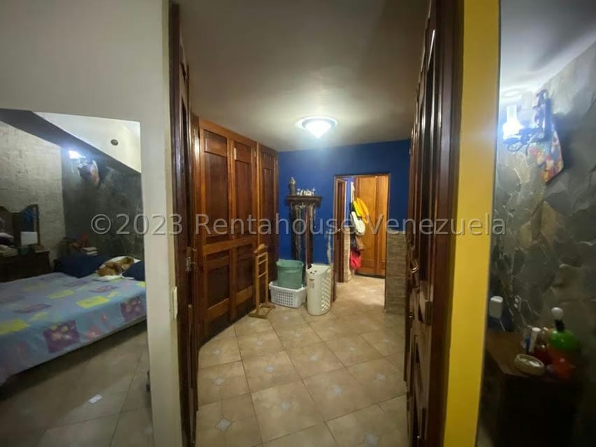 Casa (Colonial) en Venta en Flor Amarillo, Carabobo - 17
