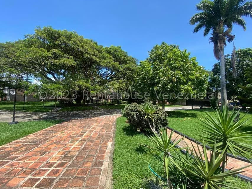 Casa (Colonial) en Venta en Flor Amarillo, Carabobo - 6