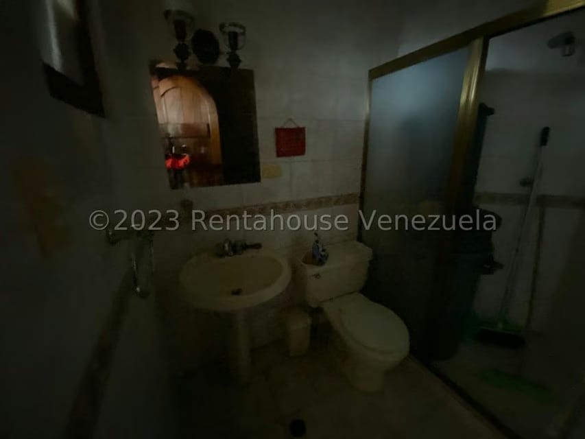 Casa (Colonial) en Venta en Flor Amarillo, Carabobo - 9