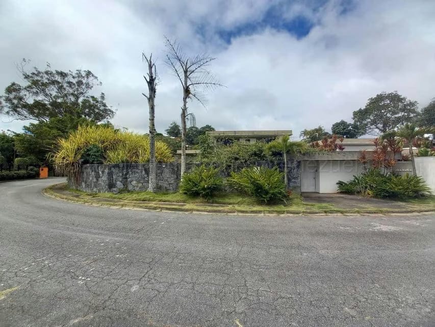 Casa (Multipes Niveles) en Venta en La Lagunita Country Club, Distrito Metropolitano - 2