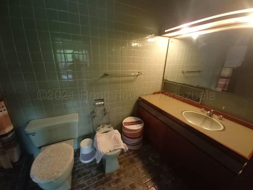 Casa (Multipes Niveles) en Venta en La Lagunita Country Club, Distrito Metropolitano - 28