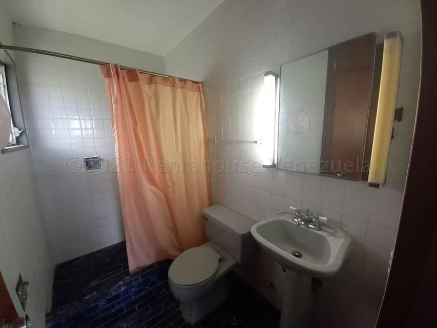 Casa (Multipes Niveles) en Venta en La Lagunita Country Club, Distrito Metropolitano - 31