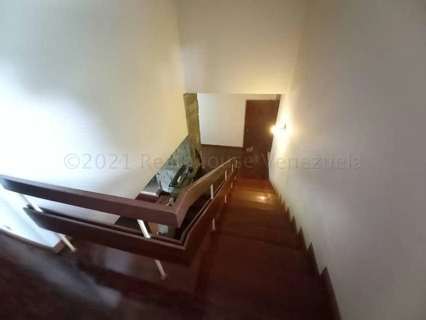 Casa (Multipes Niveles) en Venta en La Lagunita Country Club, Distrito Metropolitano - 34