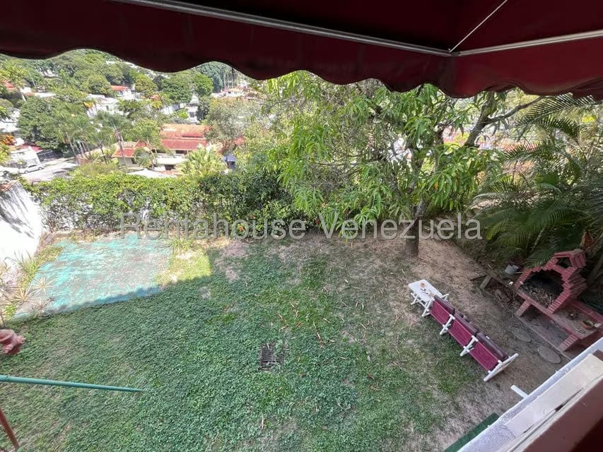 Casa (Multipes Niveles) en Venta en Prados del Este, Distrito Metropolitano - 16