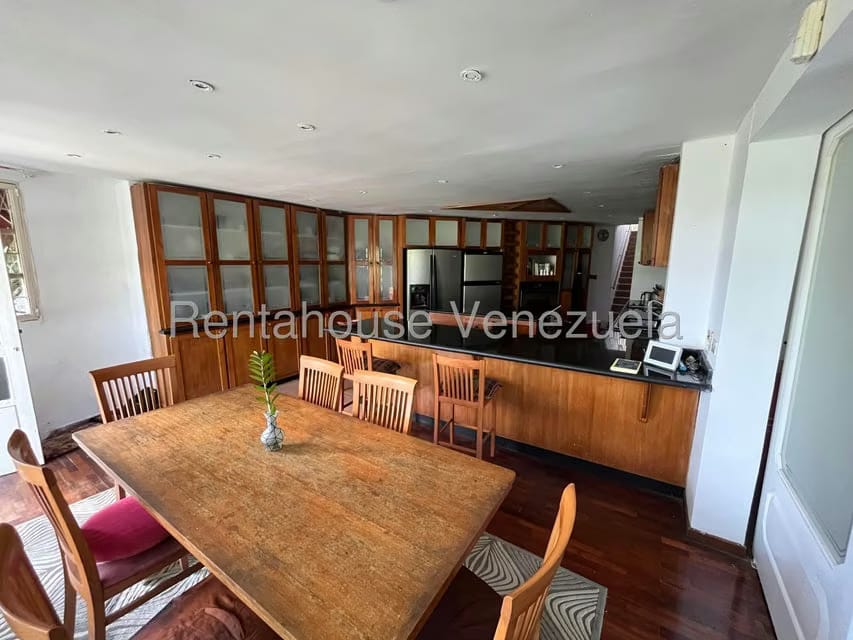 Casa (Multipes Niveles) en Venta en Prados del Este, Distrito Metropolitano - 18