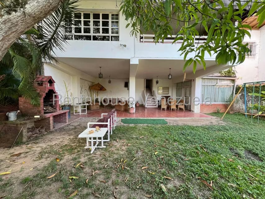 Casa (Multipes Niveles) en Venta en Prados del Este, Distrito Metropolitano - 24