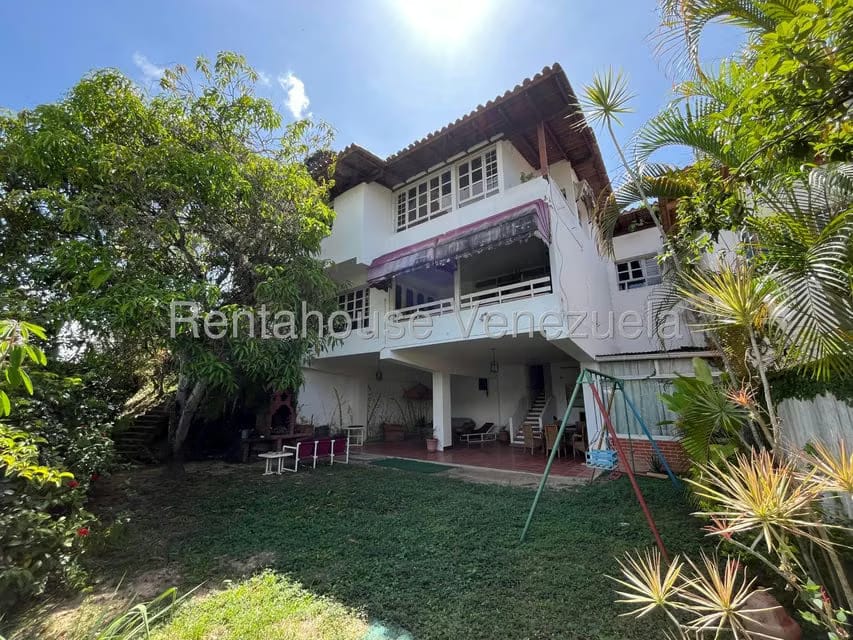 Casa (Multipes Niveles) en Venta en Prados del Este, Distrito Metropolitano - 25