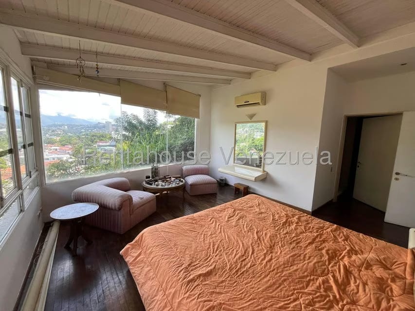 Casa (Multipes Niveles) en Venta en Prados del Este, Distrito Metropolitano - 31