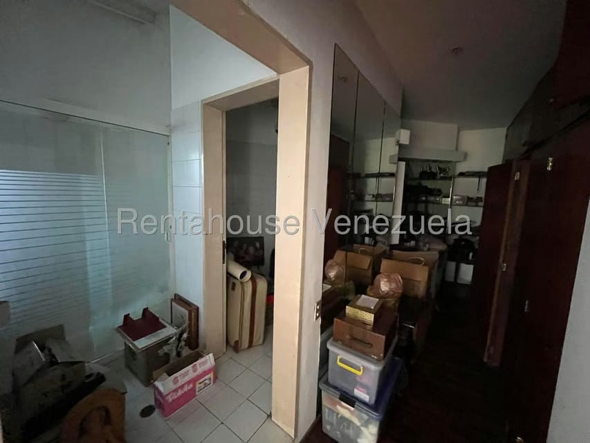 Casa (Multipes Niveles) en Venta en Prados del Este, Distrito Metropolitano - 33
