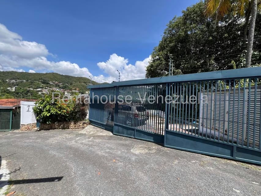 Casa (Multipes Niveles) en Venta en Prados del Este, Distrito Metropolitano - 47