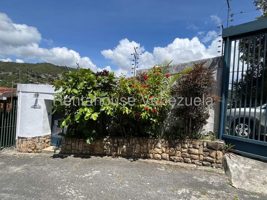 Casa (Multipes Niveles) en Venta en Prados del Este, Distrito Metropolitano - 48