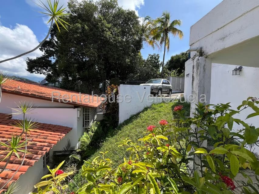 Casa (Multipes Niveles) en Venta en Prados del Este, Distrito Metropolitano - 6