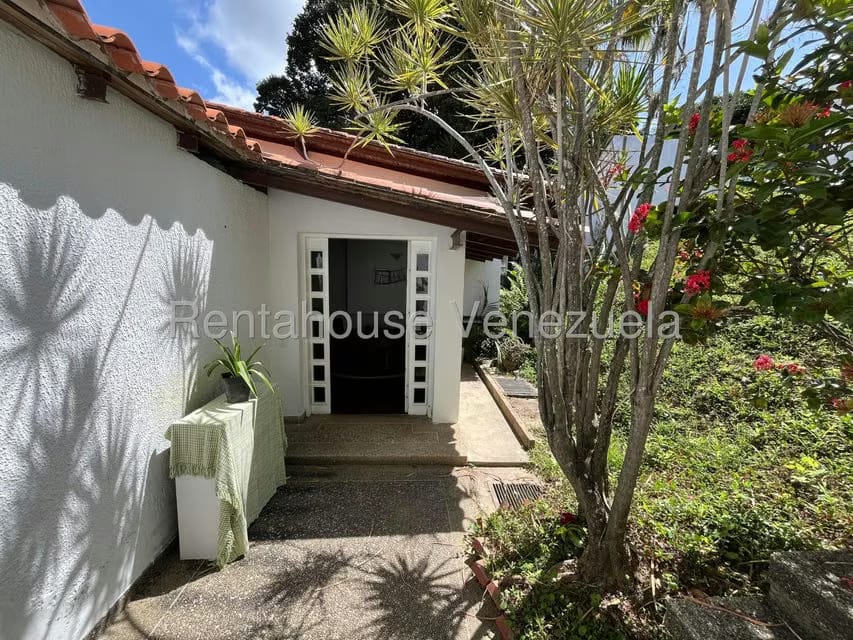 Casa (Multipes Niveles) en Venta en Prados del Este, Distrito Metropolitano - 8