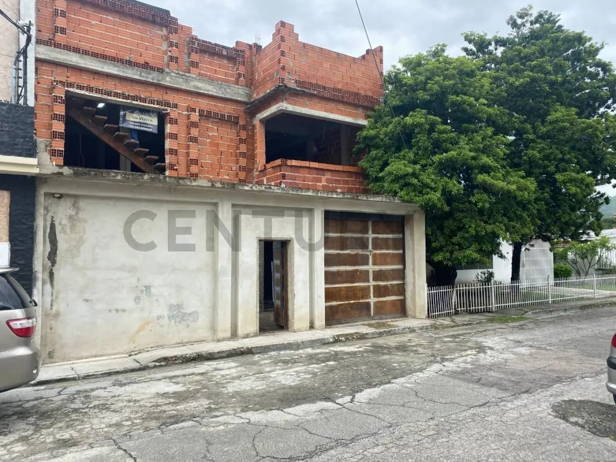 CASA EN CONSTRUCION NUEVA,tipo twonhouse