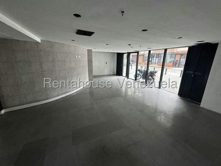 Comercial (Local Comercial) en Alquiler en El Bosque, Distrito Metropolitano - 8