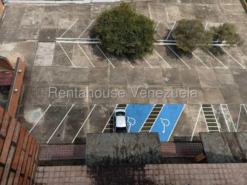 Comercial (Edificio) en Venta en Maturin, Monagas - 13