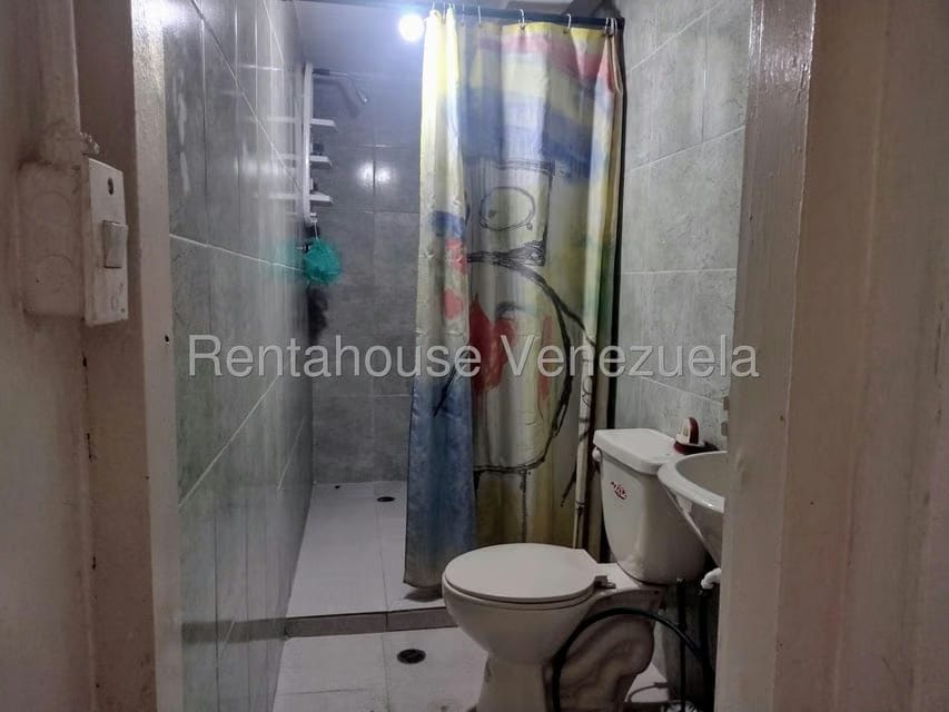 Comercial (Local Comercial) en Venta en Catia, Distrito Metropolitano - 5