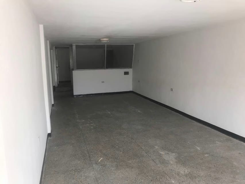 Comercial (Local Comercial) en Alquiler en Belloso, Zulia - 4
