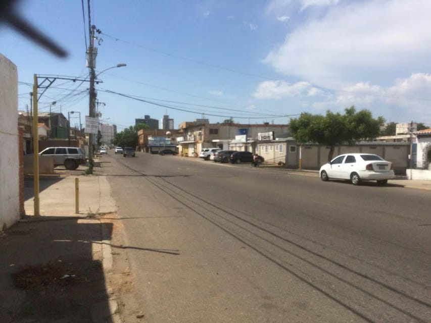 Comercial (Local Comercial) en Alquiler en Belloso, Zulia - 8