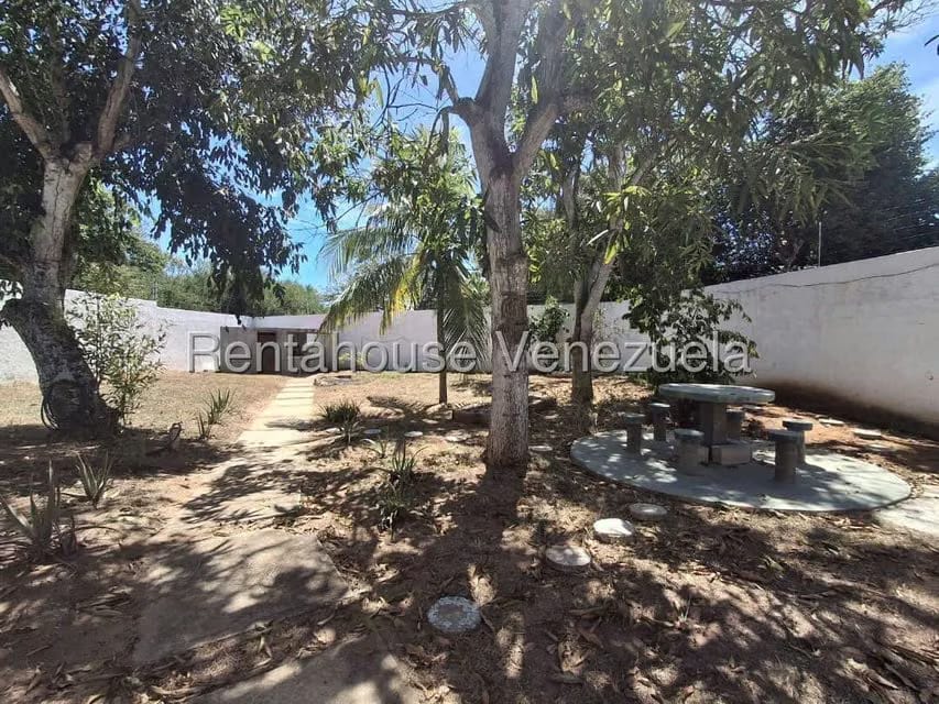 Casa (1 Nivel) en Venta en Playa El Agua, Nueva Esparta - 14