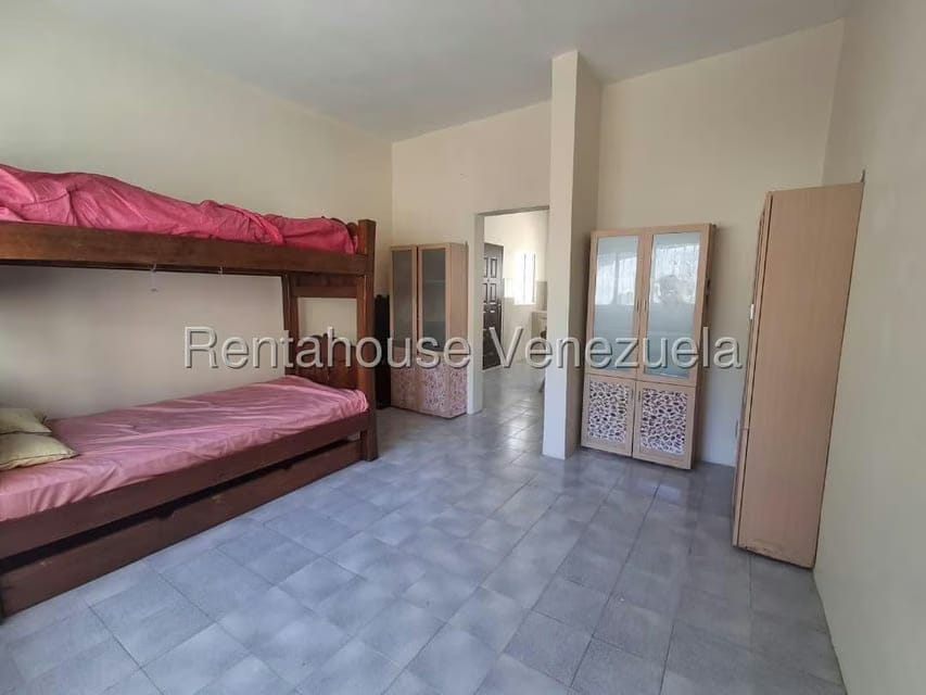 Casa (1 Nivel) en Venta en Playa El Agua, Nueva Esparta - 6