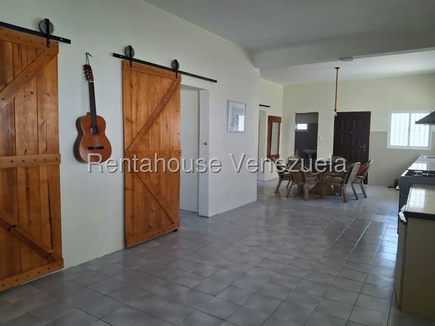 Casa (1 Nivel) en Venta en Playa El Agua, Nueva Esparta - 8
