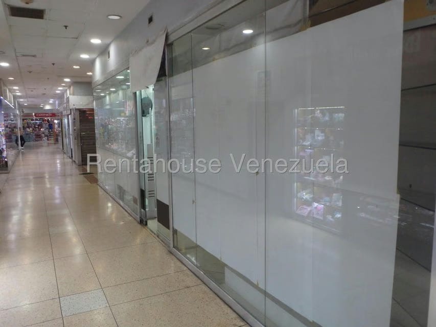 Comercial (Local Comercial) en Alquiler en San Bernardino, Distrito Metropolitano - 11
