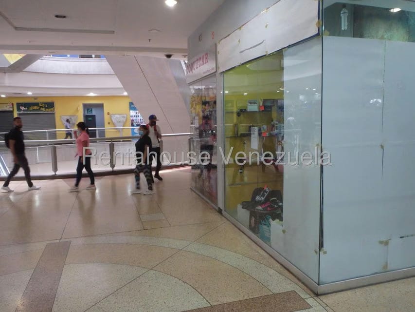 Comercial (Local Comercial) en Alquiler en San Bernardino, Distrito Metropolitano - 13