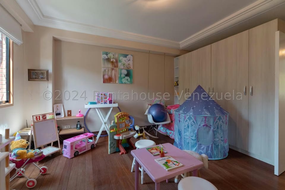 Apartamento (1 Nivel) en Venta en Colinas del Tamanaco, Distrito Metropolitano - 34