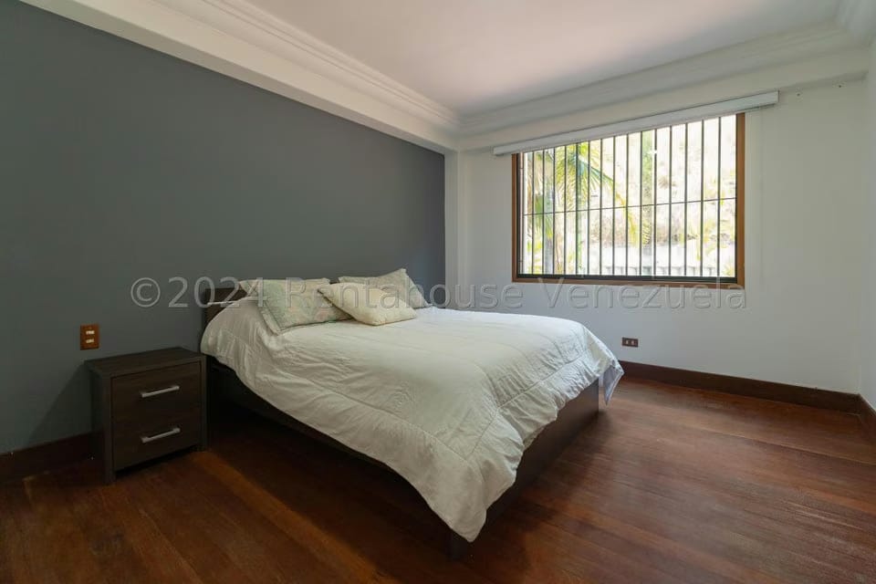 Apartamento (1 Nivel) en Venta en Colinas del Tamanaco, Distrito Metropolitano - 36