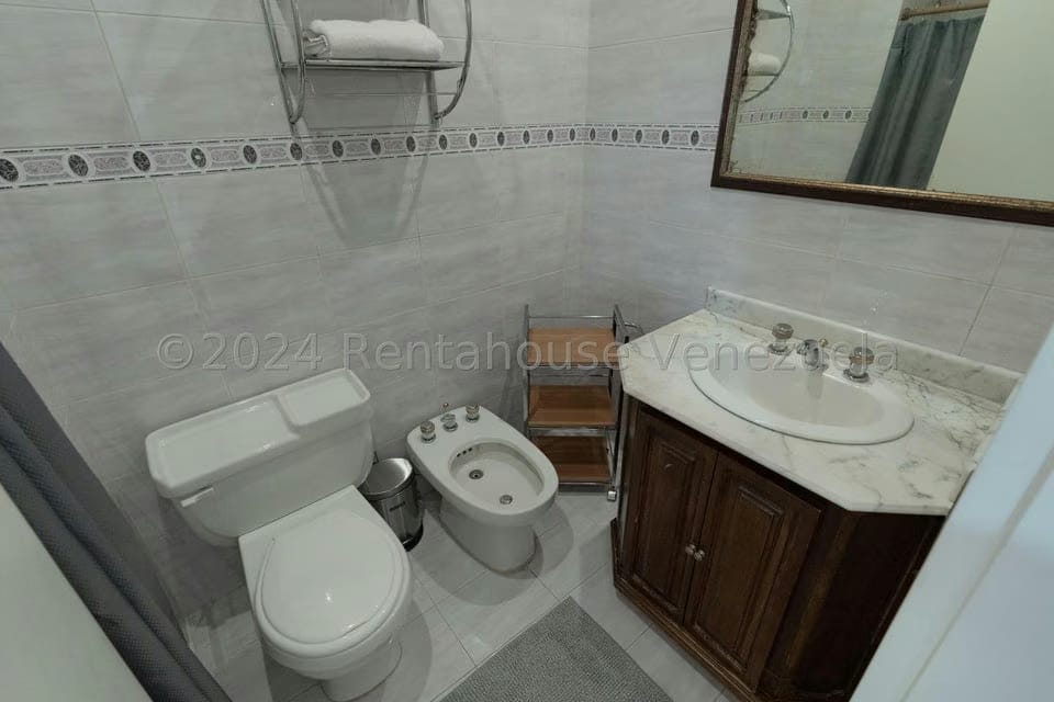 Apartamento (1 Nivel) en Venta en Colinas del Tamanaco, Distrito Metropolitano - 37