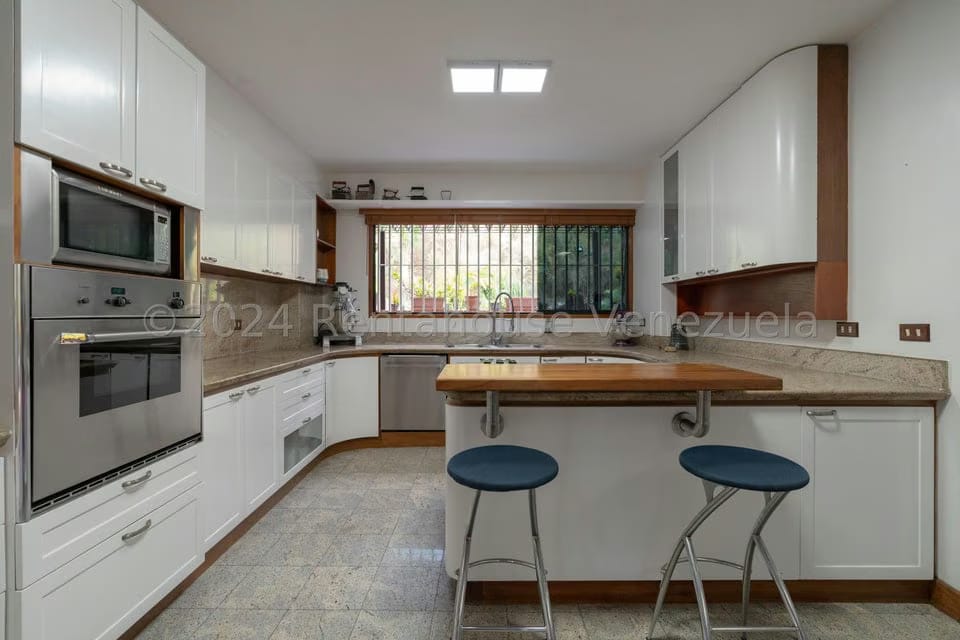 Apartamento (1 Nivel) en Venta en Colinas del Tamanaco, Distrito Metropolitano - 42