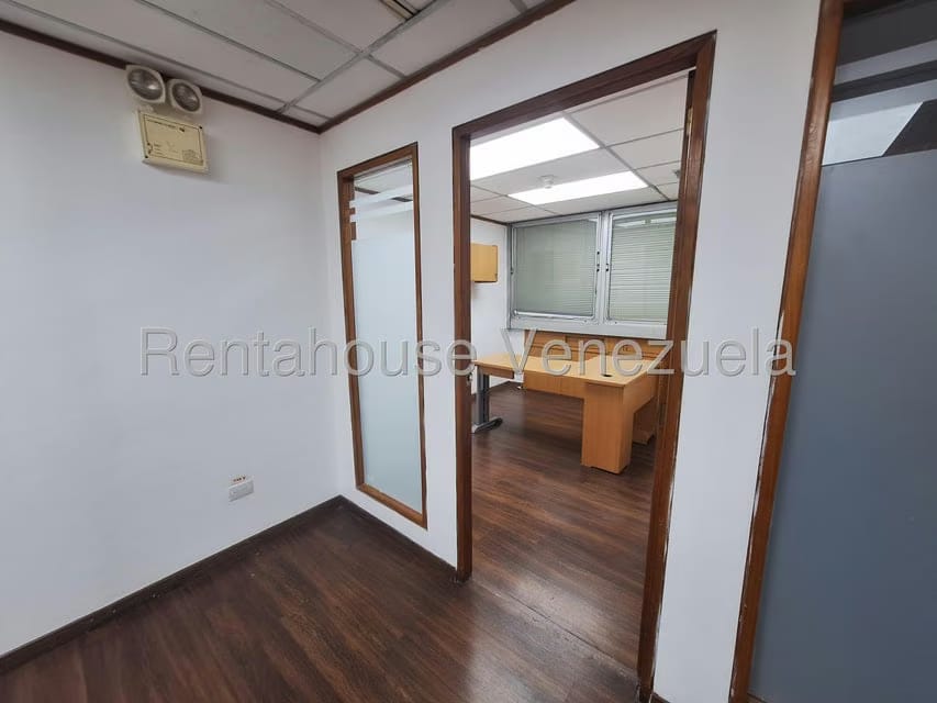 Comercial (Oficina) en Alquiler en Chuao, Distrito Metropolitano - 5