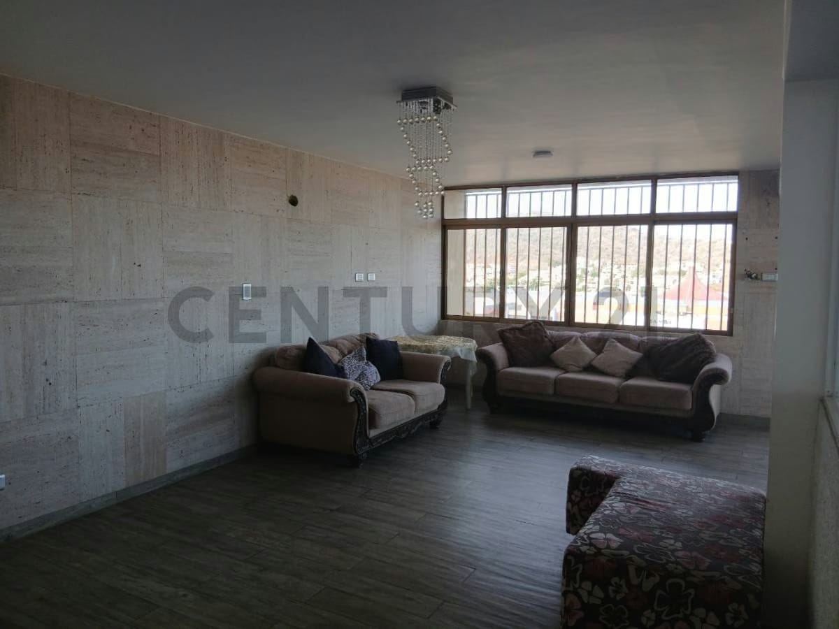 Espectacular Penthouse en Los Geranios, municipio Maneiro - 16