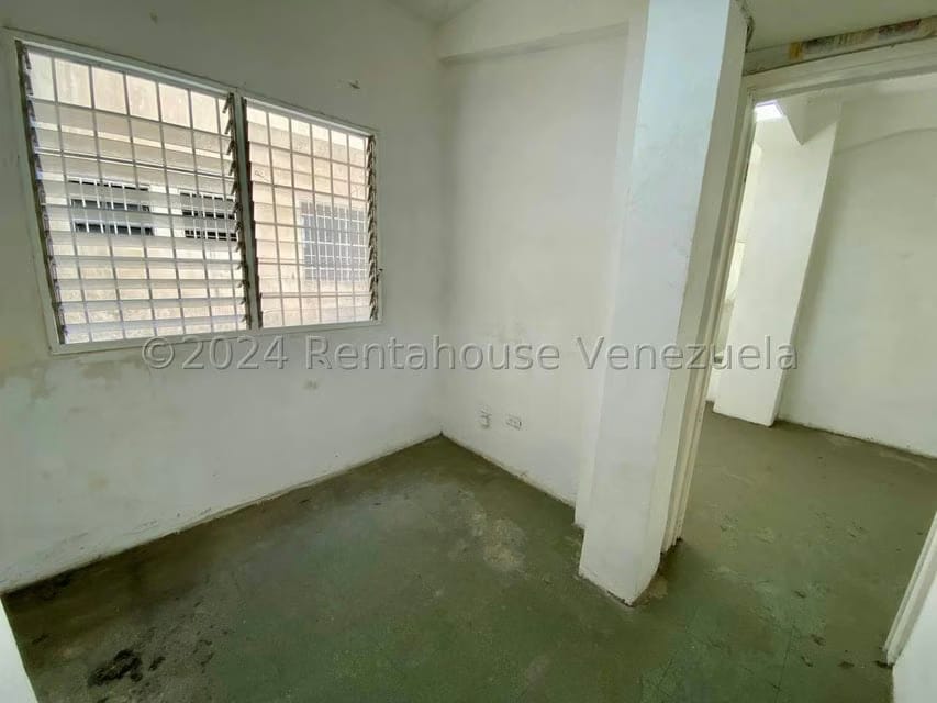 Comercial (Oficina) en Alquiler en Centro, Lara - 2