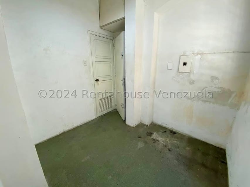 Comercial (Oficina) en Alquiler en Centro, Lara - 6